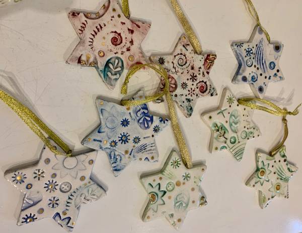 - a Ceramic by Sarah McCormack, measuring 7 x 7 cm (H x W) £16